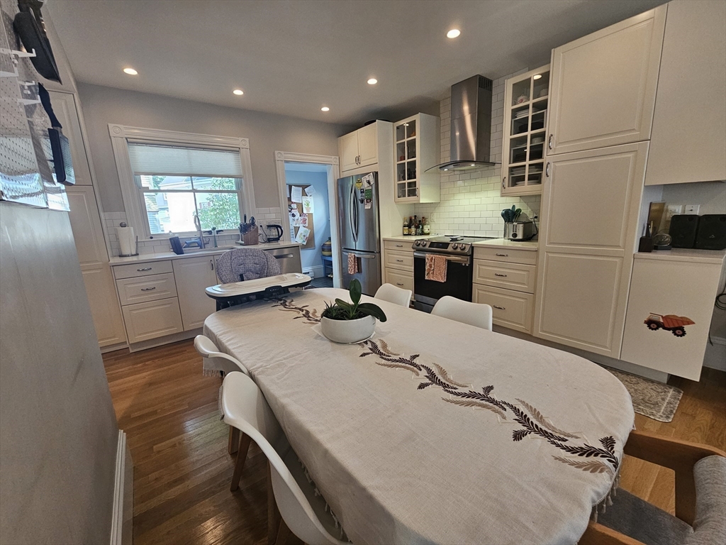4 bed, 1 bath apartment for rent at 21 Edge Hill St Unit 21, Jamaica Plain — photo 15 of 40