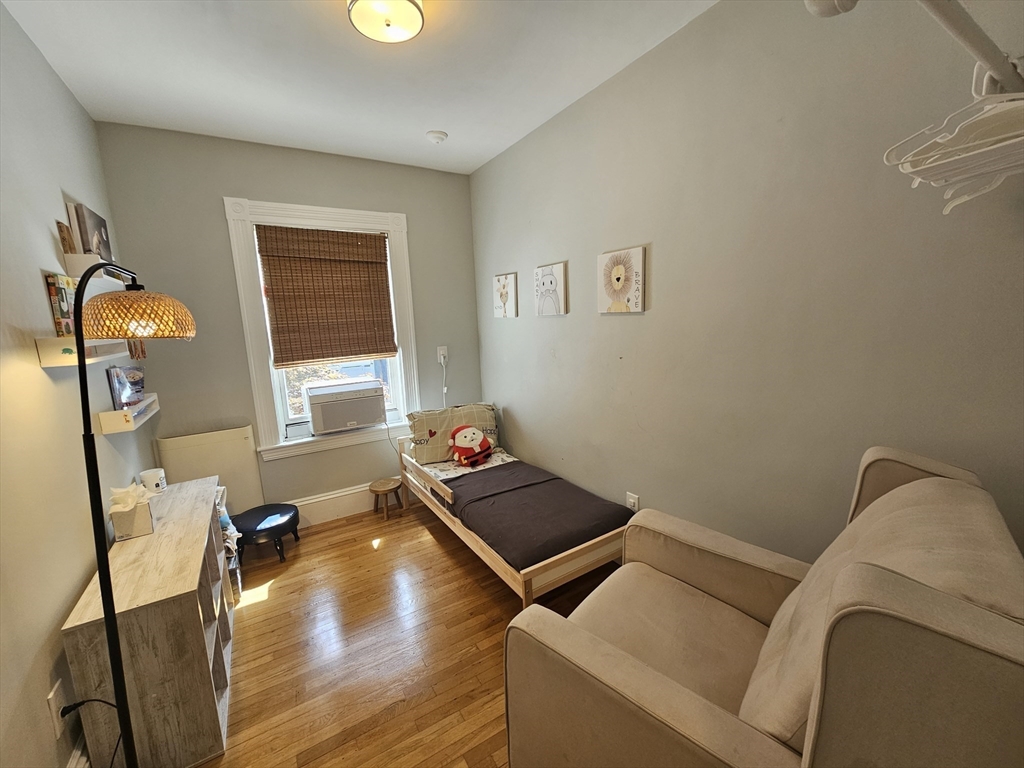 4 bed, 1 bath apartment for rent at 21 Edge Hill St Unit 21, Jamaica Plain — photo 26 of 40
