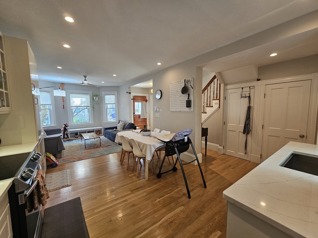 4 bed, 1 bath apartment for rent at 21 Edge Hill St Unit 21, Jamaica Plain — photo 16 of 40