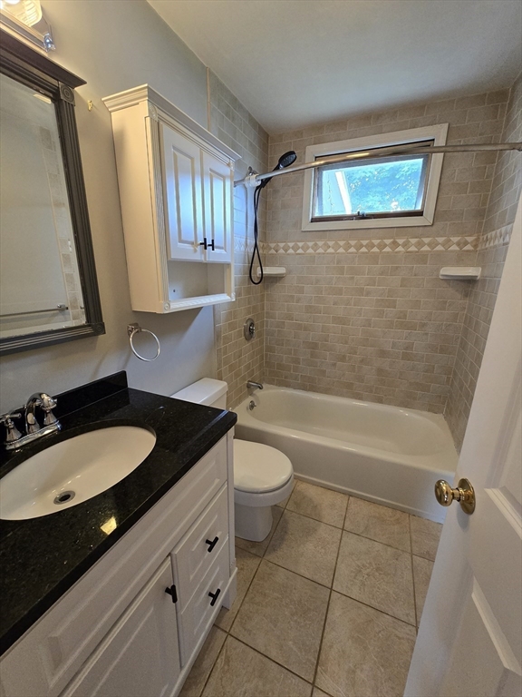 2 bed, 1 bath apartment for rent at 21 Edinboro Rd Unit 4, Quincy — photo 6 of 14