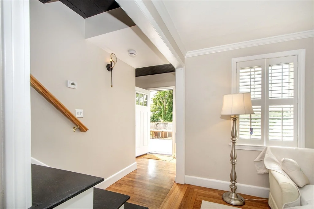 2 bed, 1 bath apartment for rent at 21 Elm Ct Unit 21, Cohasset — photo 11 of 23
