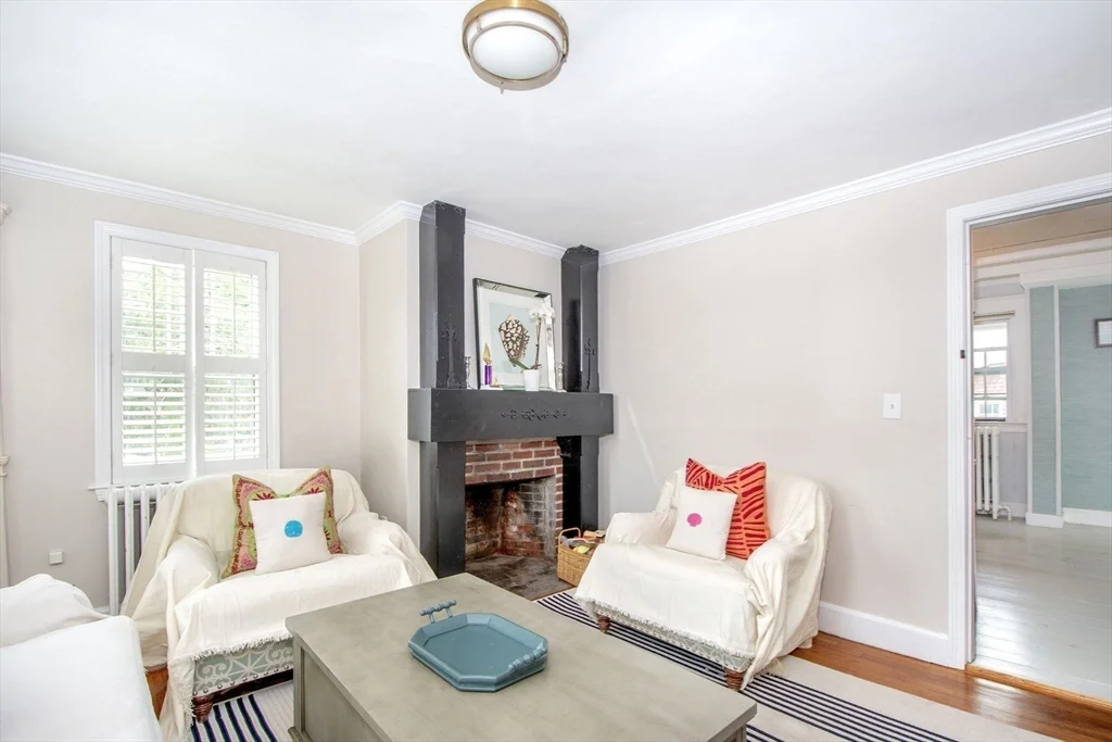 2 bed, 1 bath apartment for rent at 21 Elm Ct Unit 21, Cohasset — photo 9 of 23