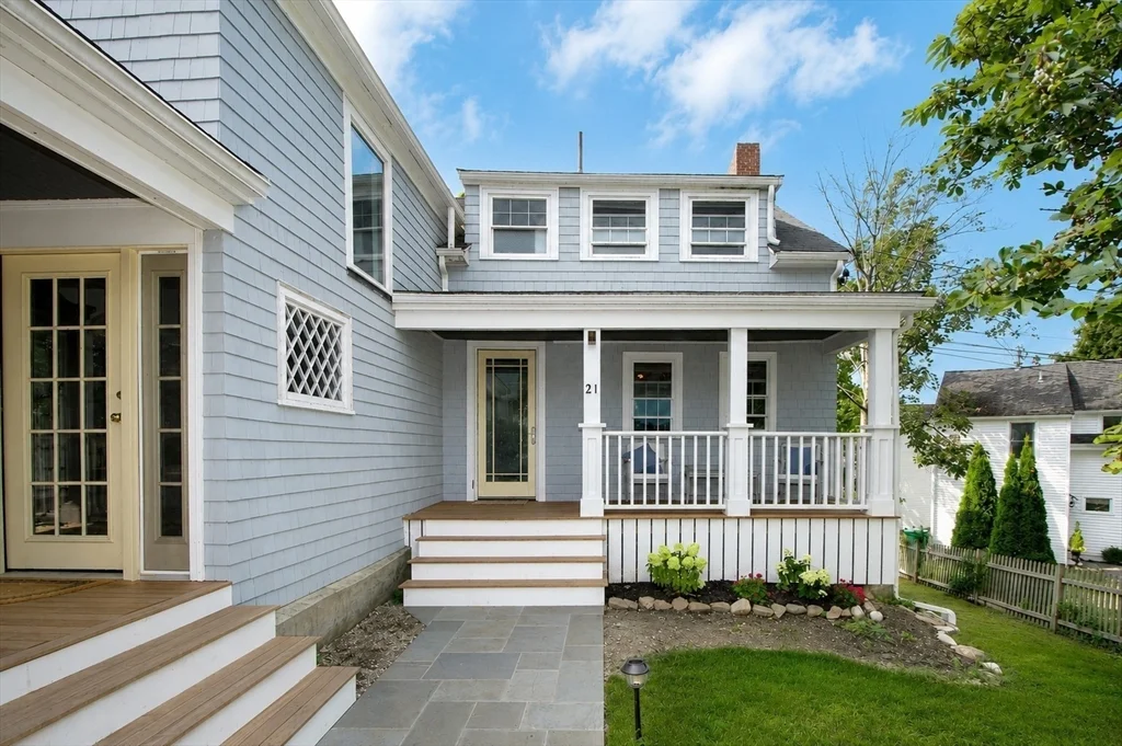 2 bed, 1 bath apartment for rent at 21 Elm Ct Unit 21, Cohasset — photo 1 of 23