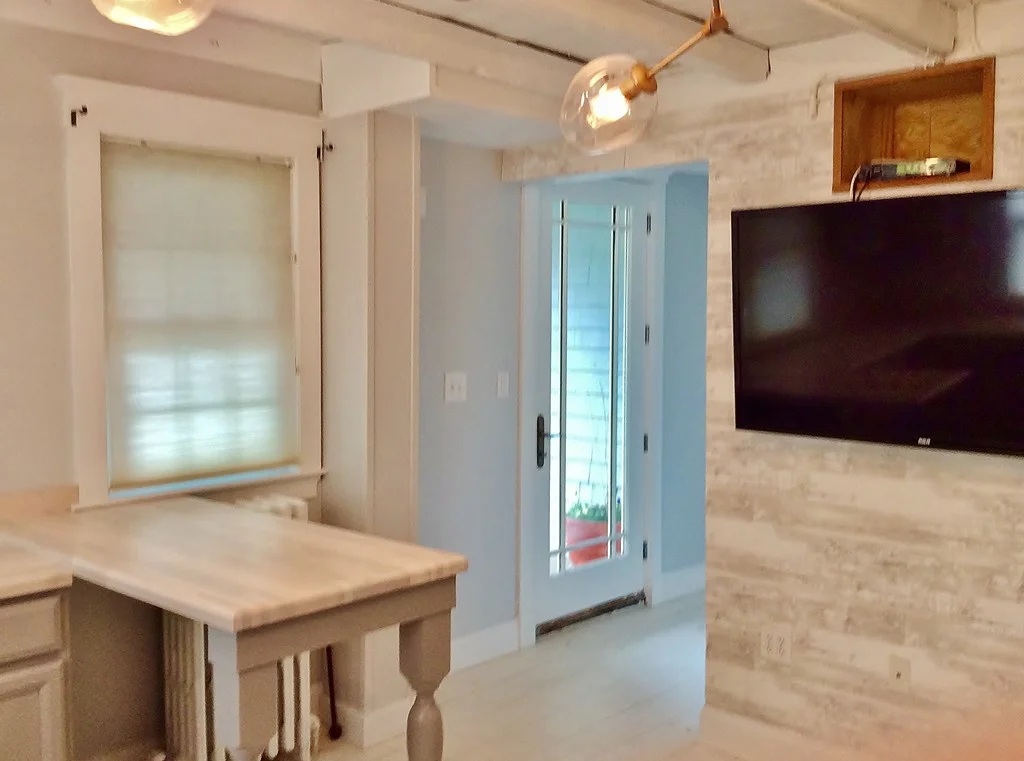 2 bed, 1 bath apartment for rent at 21 Elm Ct Unit B, Cohasset — photo 9 of 9