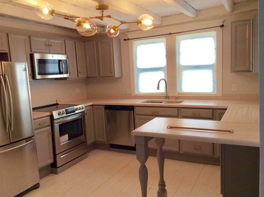 2 bed, 1 bath apartment for rent at 21 Elm Ct Unit B, Cohasset — photo 2 of 9
