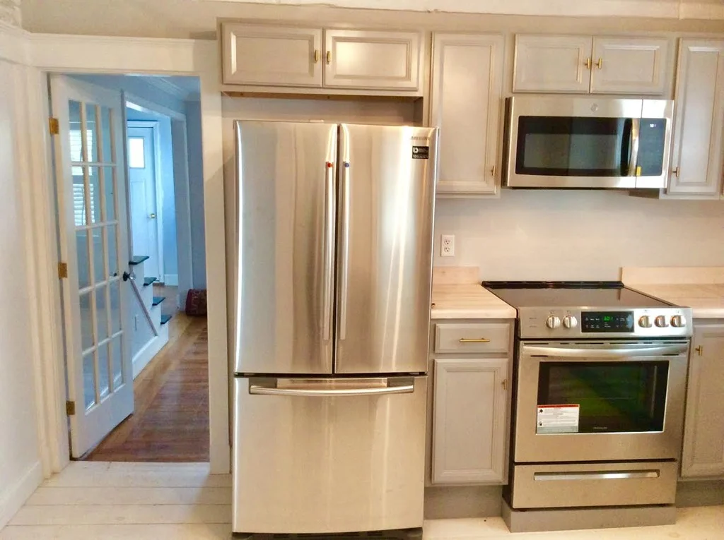 2 bed, 1 bath apartment for rent at 21 Elm Ct Unit B, Cohasset