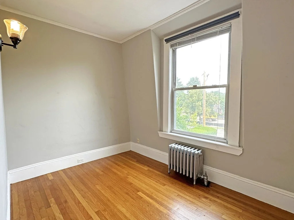 4 bed, 2 bath apartment for rent at 21 Elm St, West Newton — photo 21 of 24