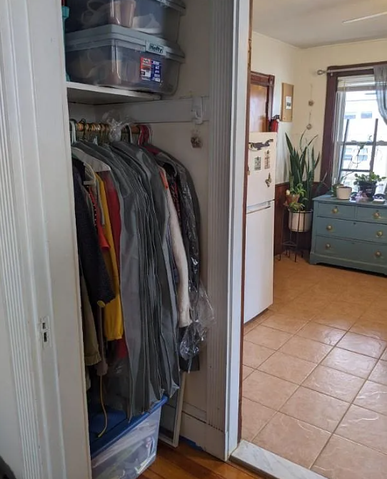 Studio bed, 1 bath apartment for rent at 21 Endicott Ave Unit 4, West Somerville — photo 4 of 11