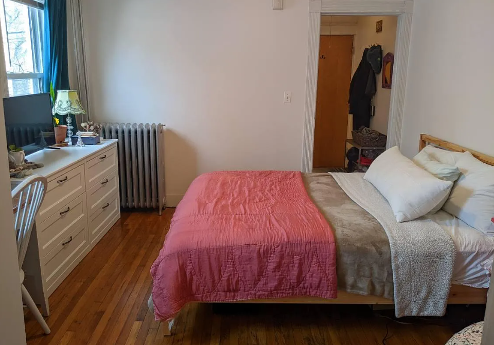 Studio bed, 1 bath apartment for rent at 21 Endicott Ave Unit 4, West Somerville — photo 7 of 11