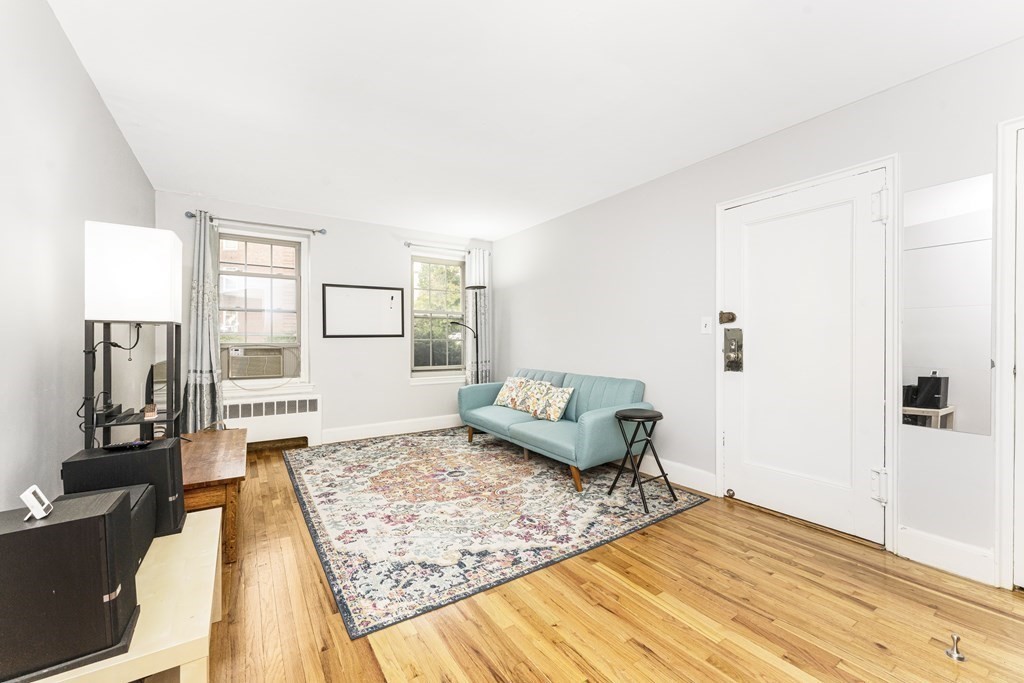 2 bed, 1 bath apartment for rent at 21 Englewood Ave Unit 2, Salisbury Road - Corey Farm — photo 3 of 22