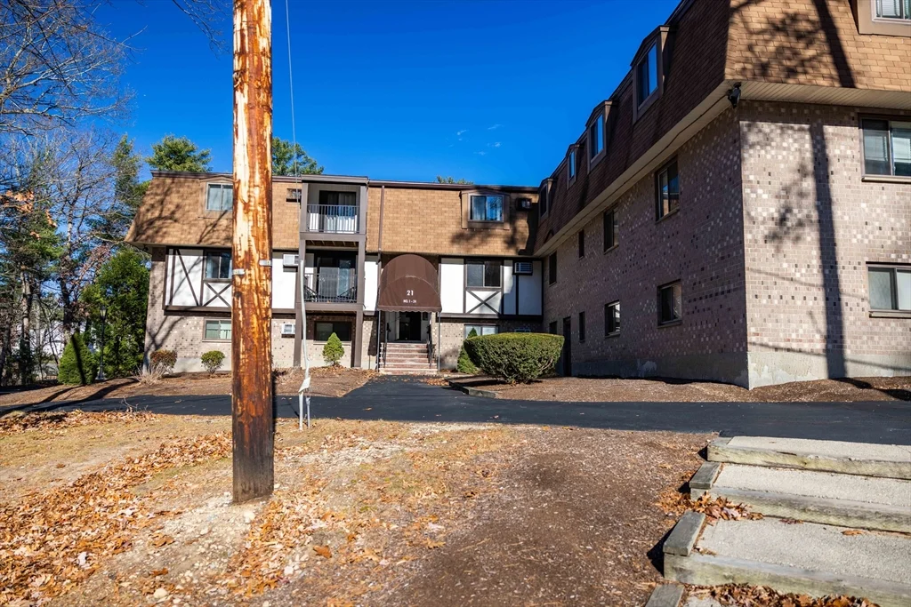 2 bed, 1 bath apartment for rent at 21 Erick Rd Unit 16, Mansfield — photo 27 of 28