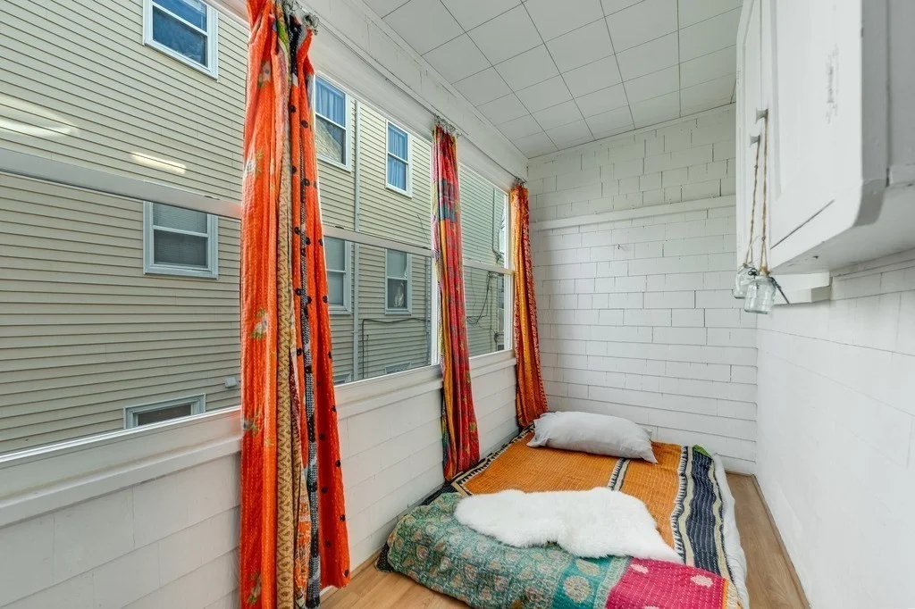 2 bed, 1 bath apartment for rent at 21 Ericsson St Unit 2, Strawberry Hill — photo 19 of 22