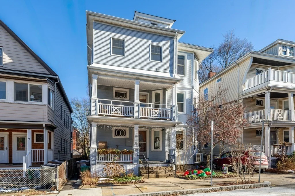 2 bed, 1 bath apartment for rent at 21 Ericsson St Unit 2, Strawberry Hill — photo 1 of 22