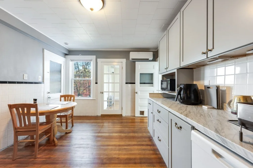 2 bed, 1 bath apartment for rent at 21 Ericsson St Unit 2, Strawberry Hill — photo 16 of 22