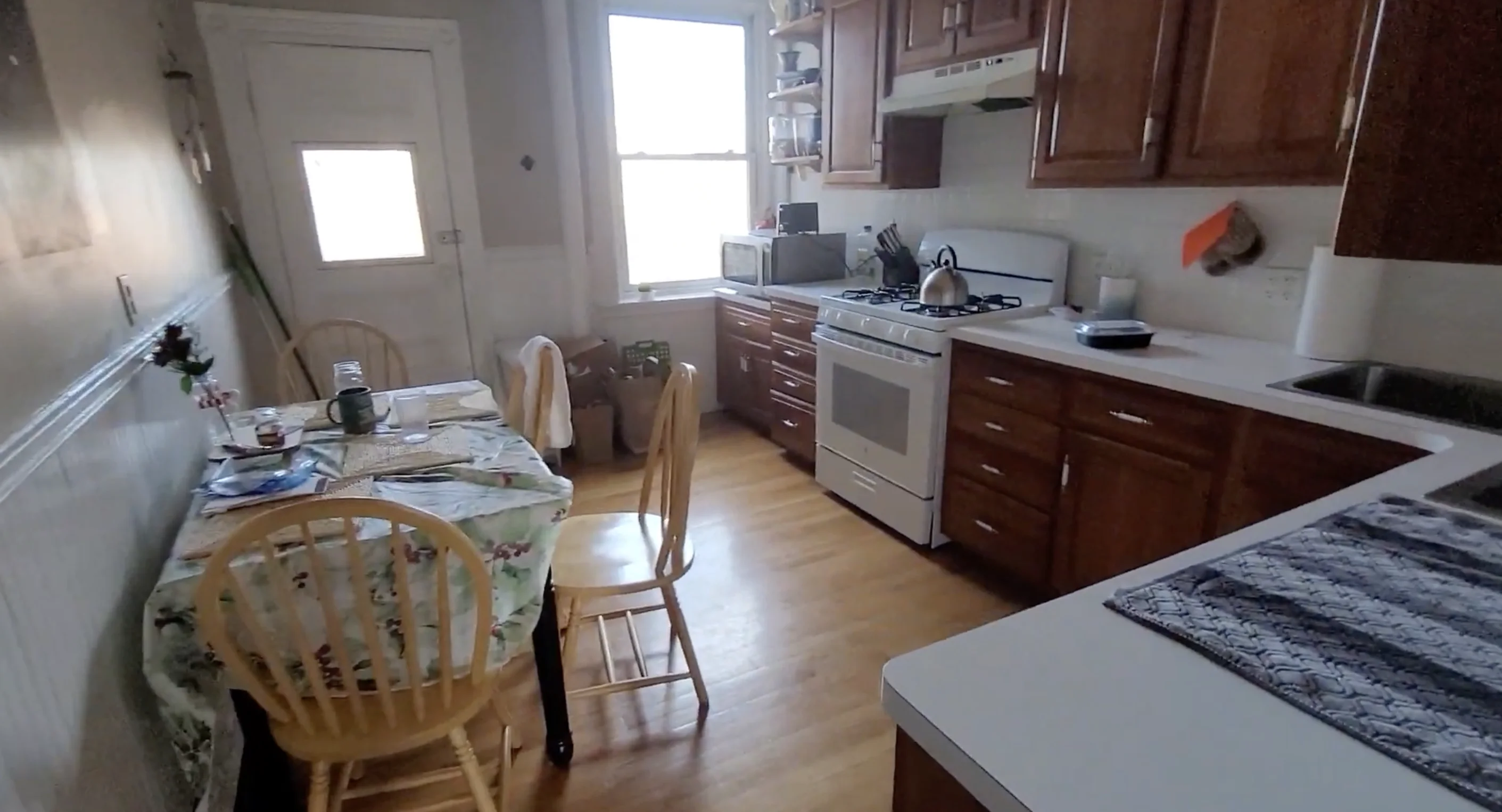 4 bed, 1.5 bath apartment for rent at 21 Euston St Unit 3, Brookline — photo 5 of 12