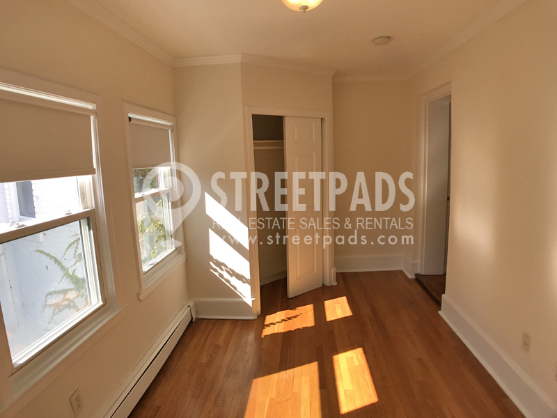 2 bed, 1 bath apartment for rent at 21 Fairbanks St Unit 23, Griggs Park — photo 12 of 16