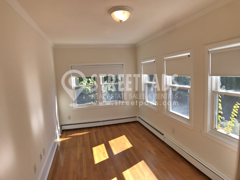 2 bed, 1 bath apartment for rent at 21 Fairbanks St Unit 23, Griggs Park — photo 11 of 16