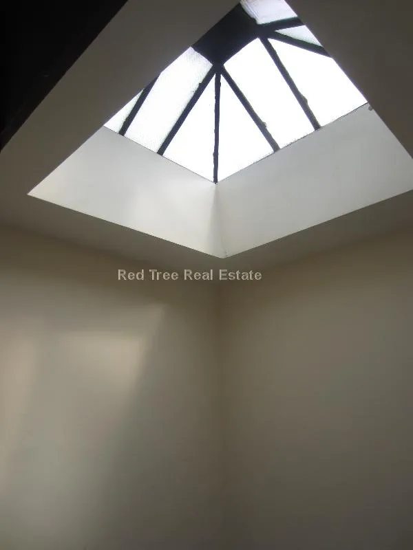 1 bed, 1 bath apartment for rent at 21 Fairbanks St Unit 31, Griggs Park — photo 9 of 19