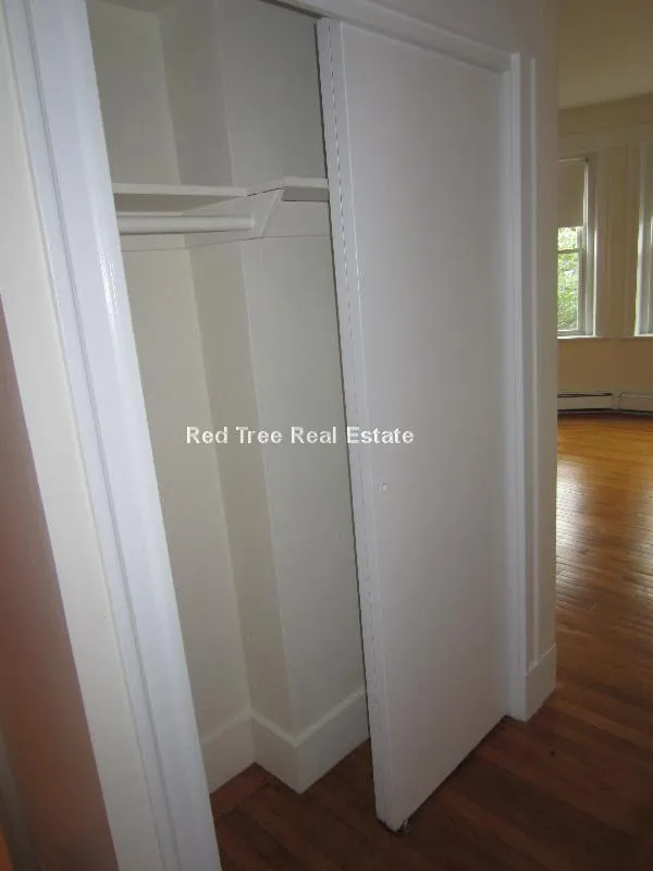 1 bed, 1 bath apartment for rent at 21 Fairbanks St Unit 31, Griggs Park — photo 7 of 19