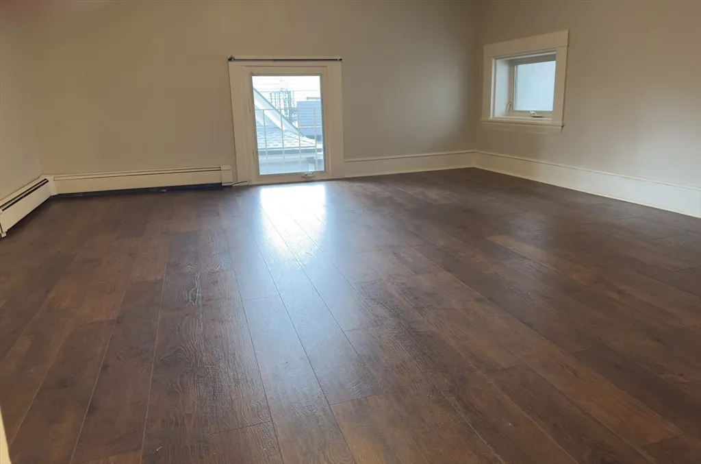 1 bed, 1 bath apartment for rent at 21 Fayette St Unit 3, Mid Cambridge — photo 4 of 13