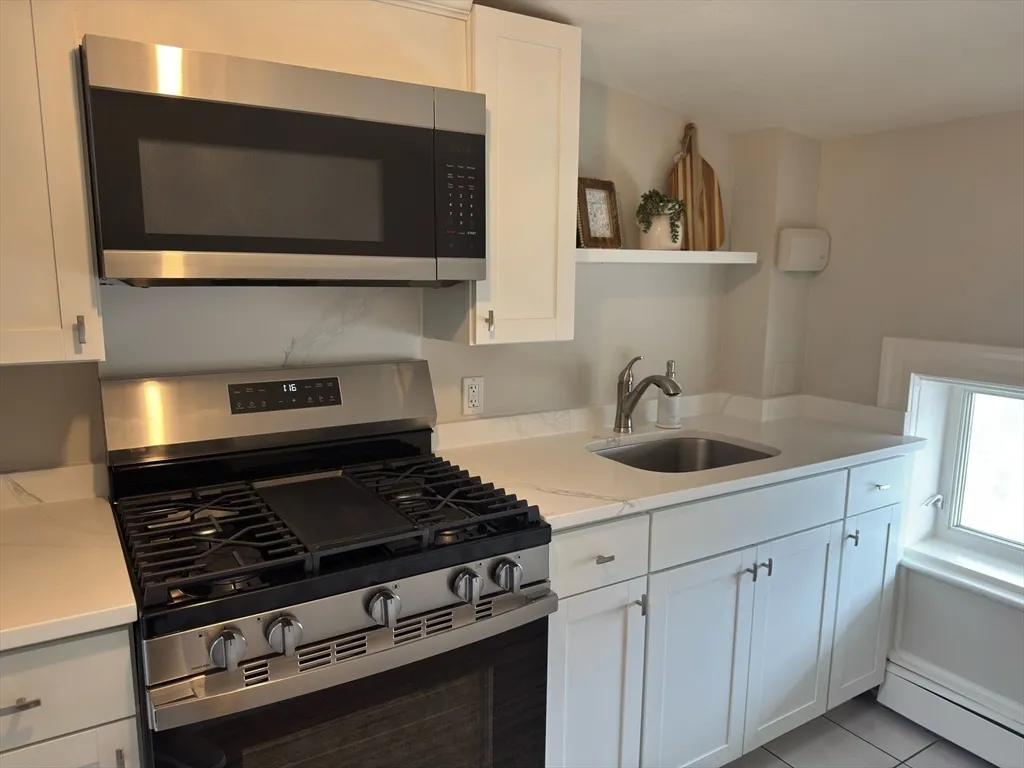 1 bed, 1 bath apartment for rent at 21 Fayette St Unit 3, Mid Cambridge — photo 7 of 13