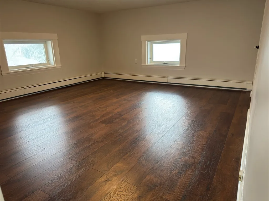 1 bed, 1 bath apartment for rent at 21 Fayette St Unit 3, Mid Cambridge — photo 1 of 13