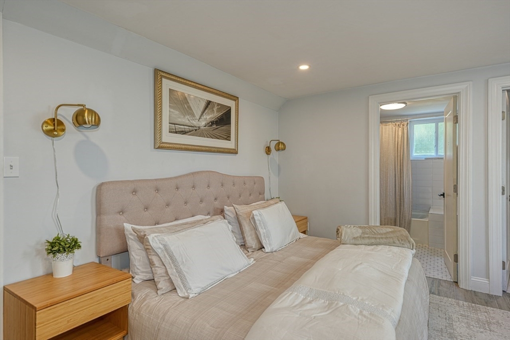 3 bed, 2 bath apartment for rent at 21 Fessenden Rd Unit 21, Arlington — photo 13 of 28