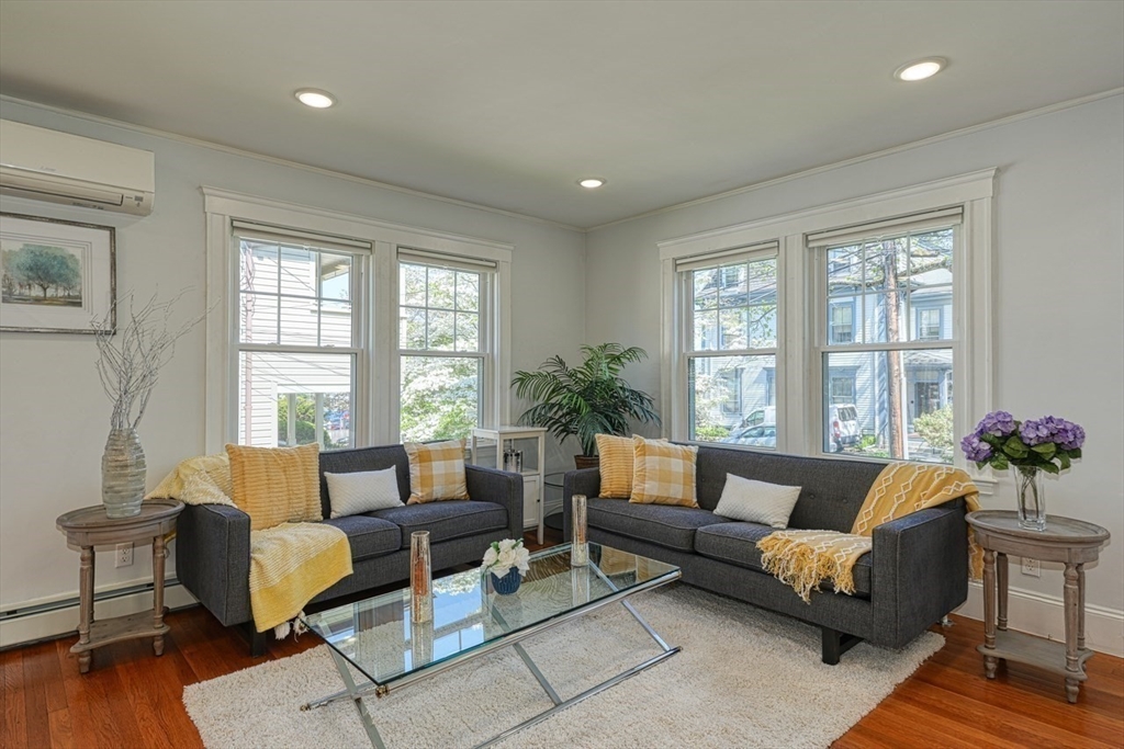 3 bed, 2 bath apartment for rent at 21 Fessenden Rd Unit 21, Arlington — photo 1 of 28