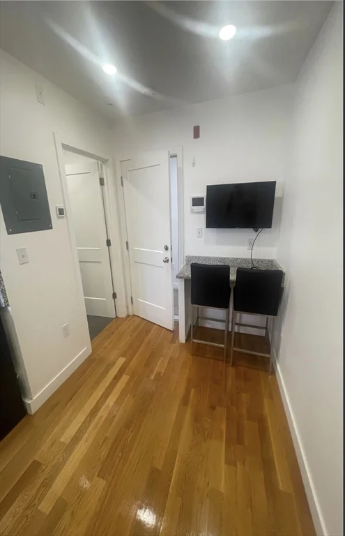 Studio bed, 1 bath apartment for rent at 21 Fifth St Unit 11, Chelsea — photo 2 of 12