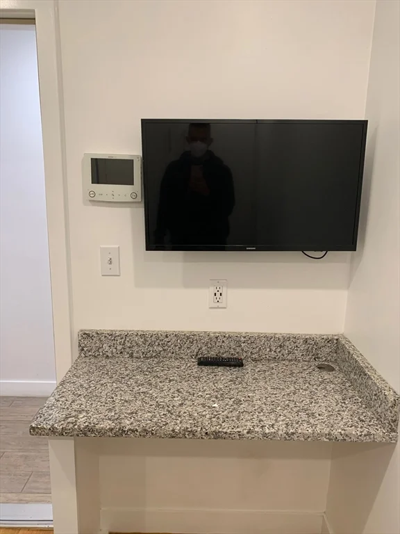 Studio bed, 1 bath apartment for rent at 21 Fifth St Unit 15, Chelsea — photo 3 of 10