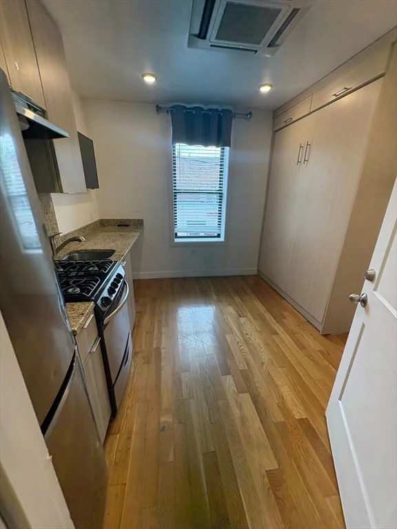 Studio bed, 1 bath apartment for rent at 21 Fifth St Unit 16, Chelsea — photo 1 of 7