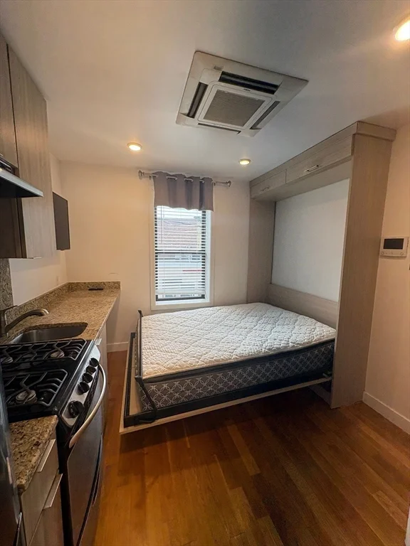 Studio bed, 1 bath apartment for rent at 21 Fifth St Unit 20, Chelsea — photo 3 of 7