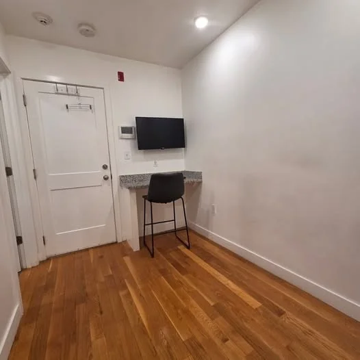 Studio bed, 1 bath apartment for rent at 21 Fifth St Unit 22, Chelsea — photo 3 of 6