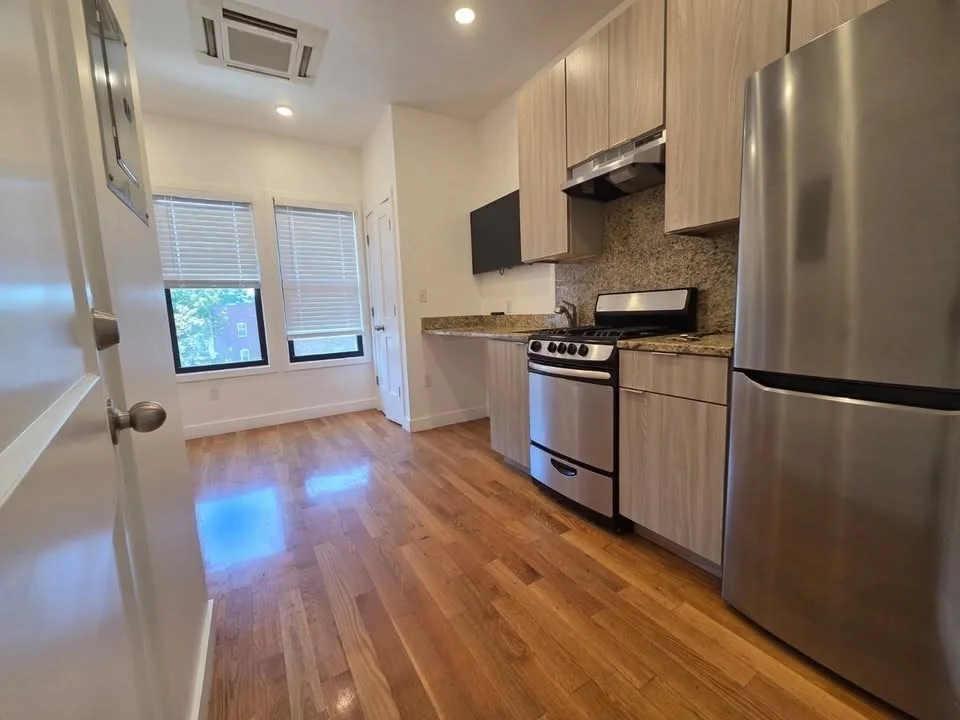Studio bed, 1 bath apartment for rent at 21 Fifth St Unit 24, Chelsea — photo 1 of 8