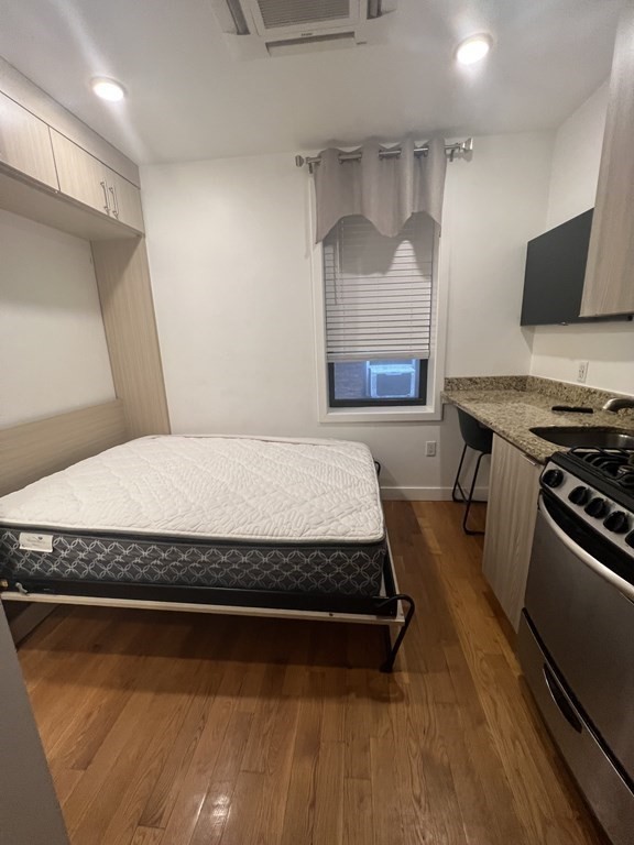 Studio bed, 1 bath apartment for rent at 21 Fifth St Unit 24, Chelsea — photo 5 of 8