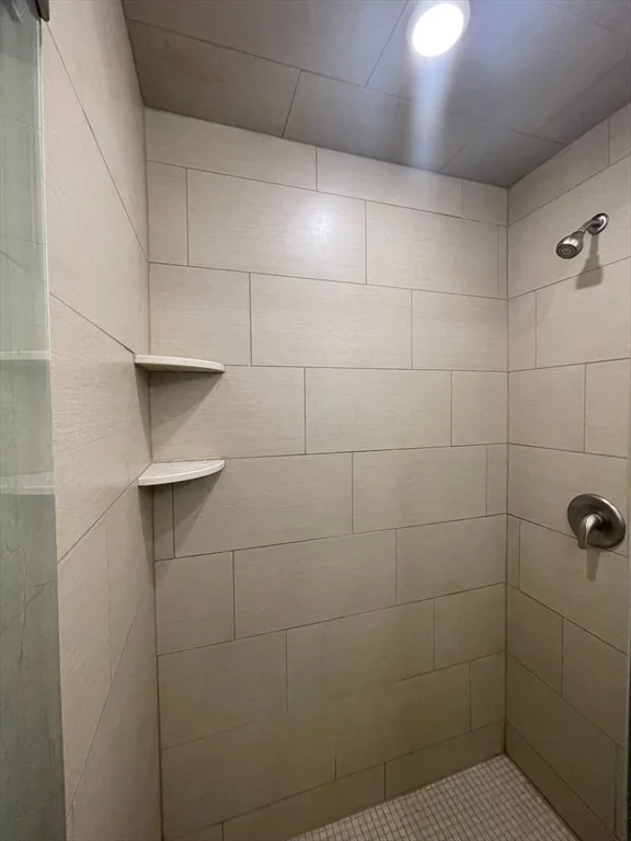 Studio bed, 1 bath apartment for rent at 21 Fifth St Unit 24, Chelsea — photo 8 of 9