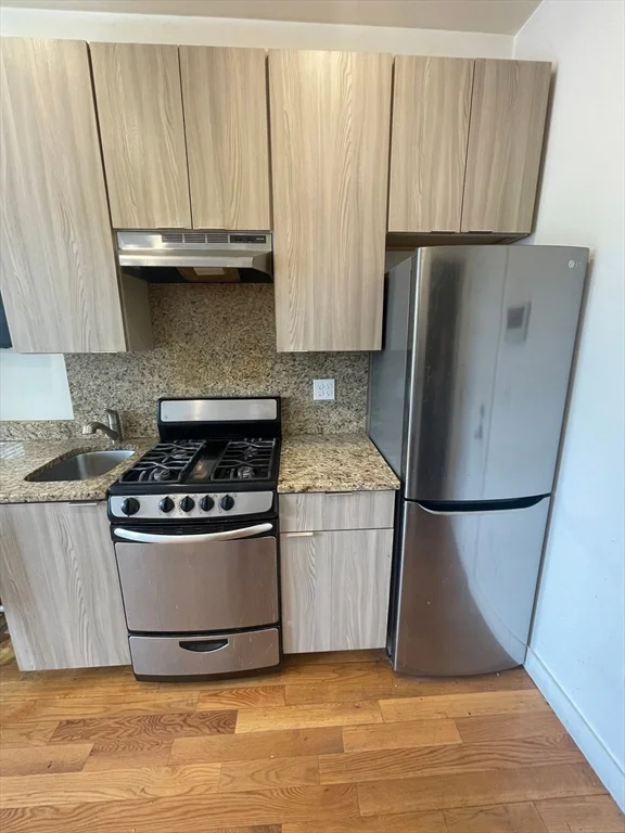 Studio bed, 1 bath apartment for rent at 21 Fifth St Unit 24, Chelsea