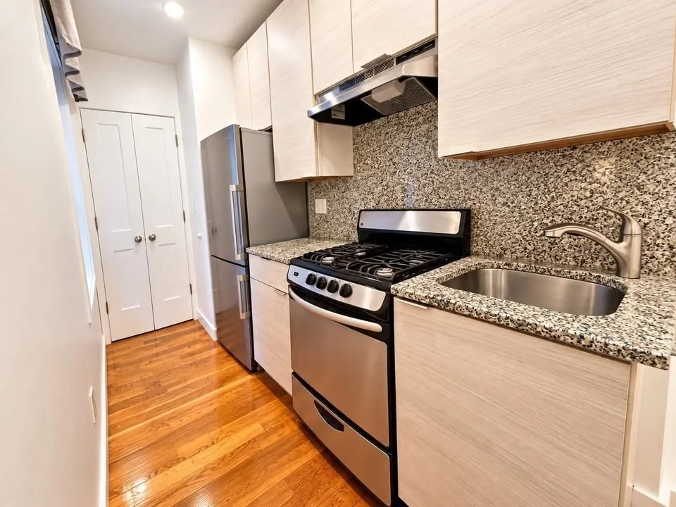 Studio bed, 1 bath apartment for rent at 21 Fifth St Unit 93, Chelsea — photo 6 of 12