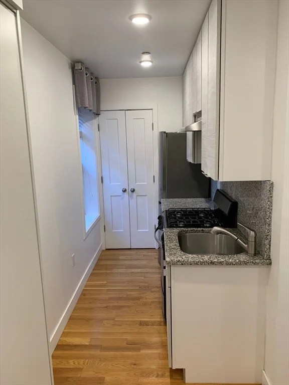 Studio bed, 1 bath apartment for rent at 21 Fifth Unit 17, Chelsea — photo 6 of 13