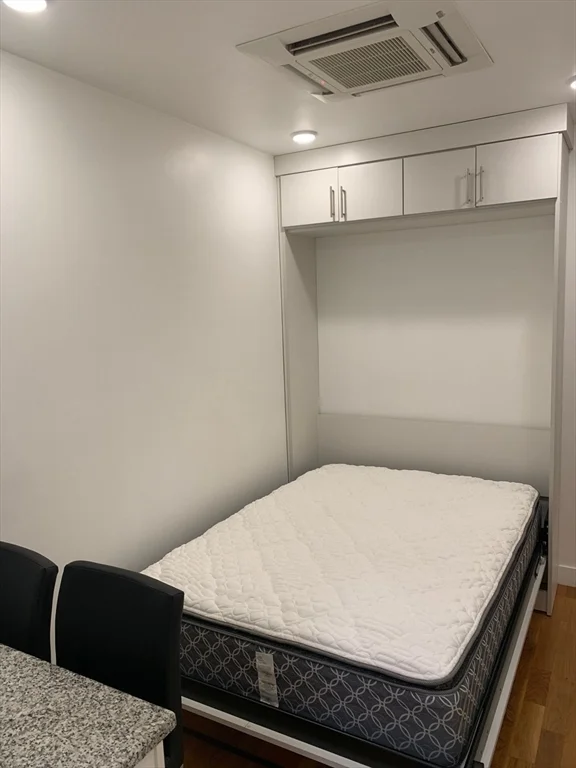 Studio bed, 1 bath apartment for rent at 21 Fifth Unit 8, Chelsea — photo 6 of 11