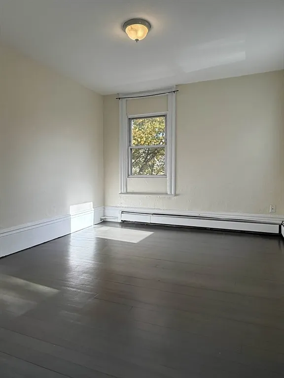 2 bed, 1 bath apartment for rent at 21 Flint Unit 19, East Somerville — photo 3 of 14
