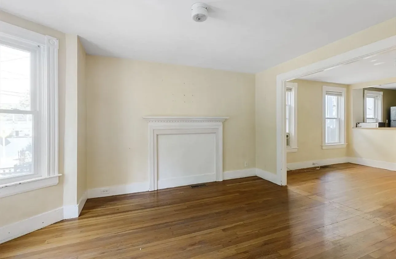 2 bed, 1 bath apartment for rent at 21 Florence St Unit 1, Cambridgeport — photo 6 of 15
