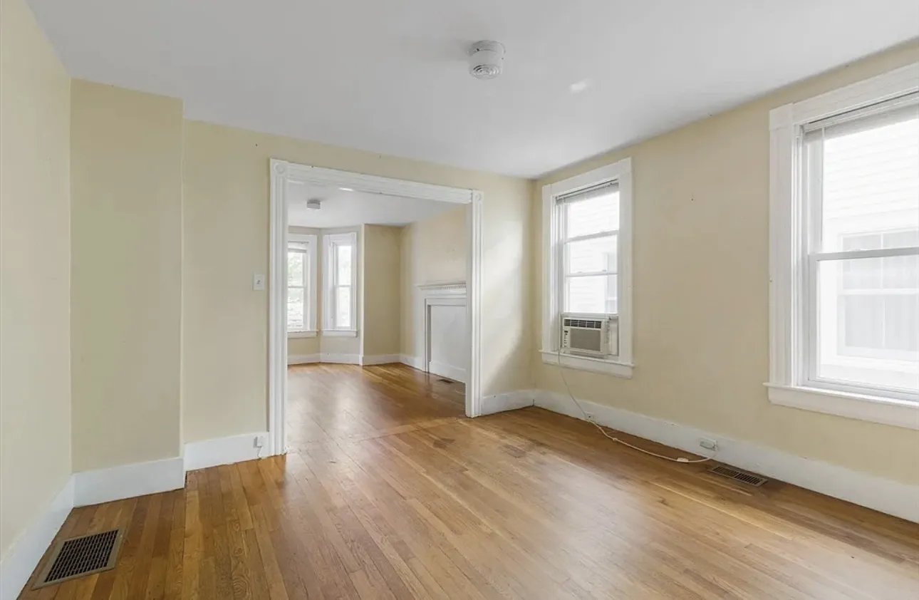 2 bed, 1 bath apartment for rent at 21 Florence St Unit 1, Cambridgeport — photo 8 of 15