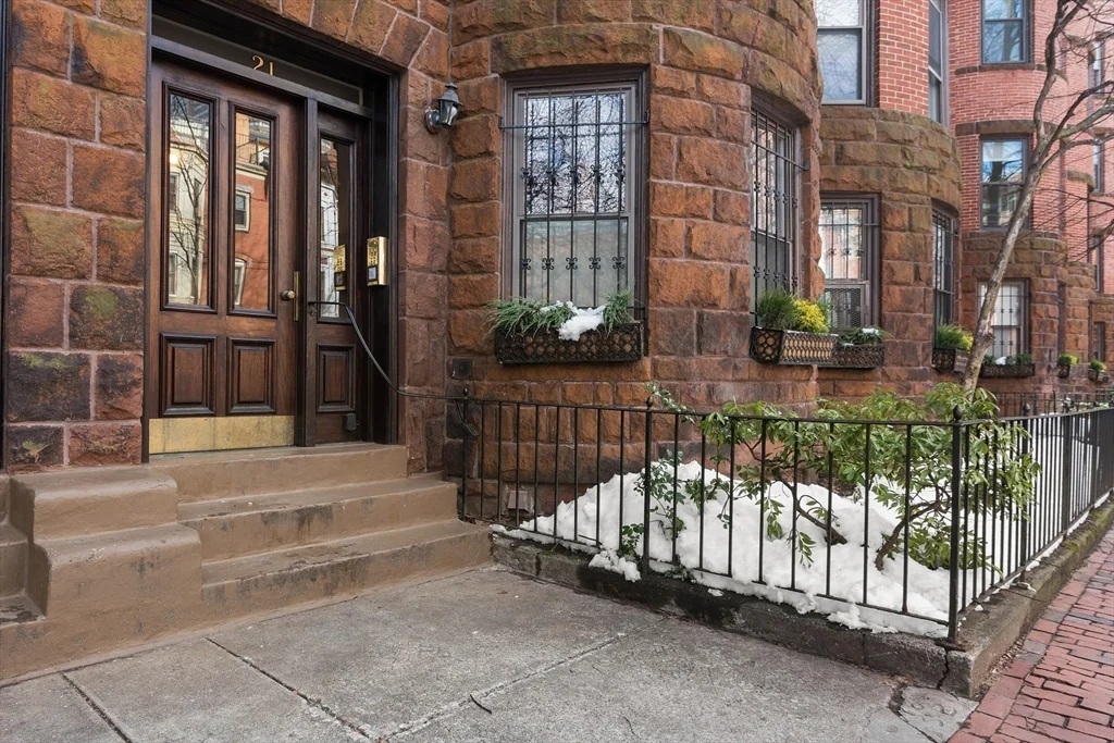 1 bed, 1 bath apartment for rent at 21 Follen Unit 2F, Back Bay — photo 8 of 8