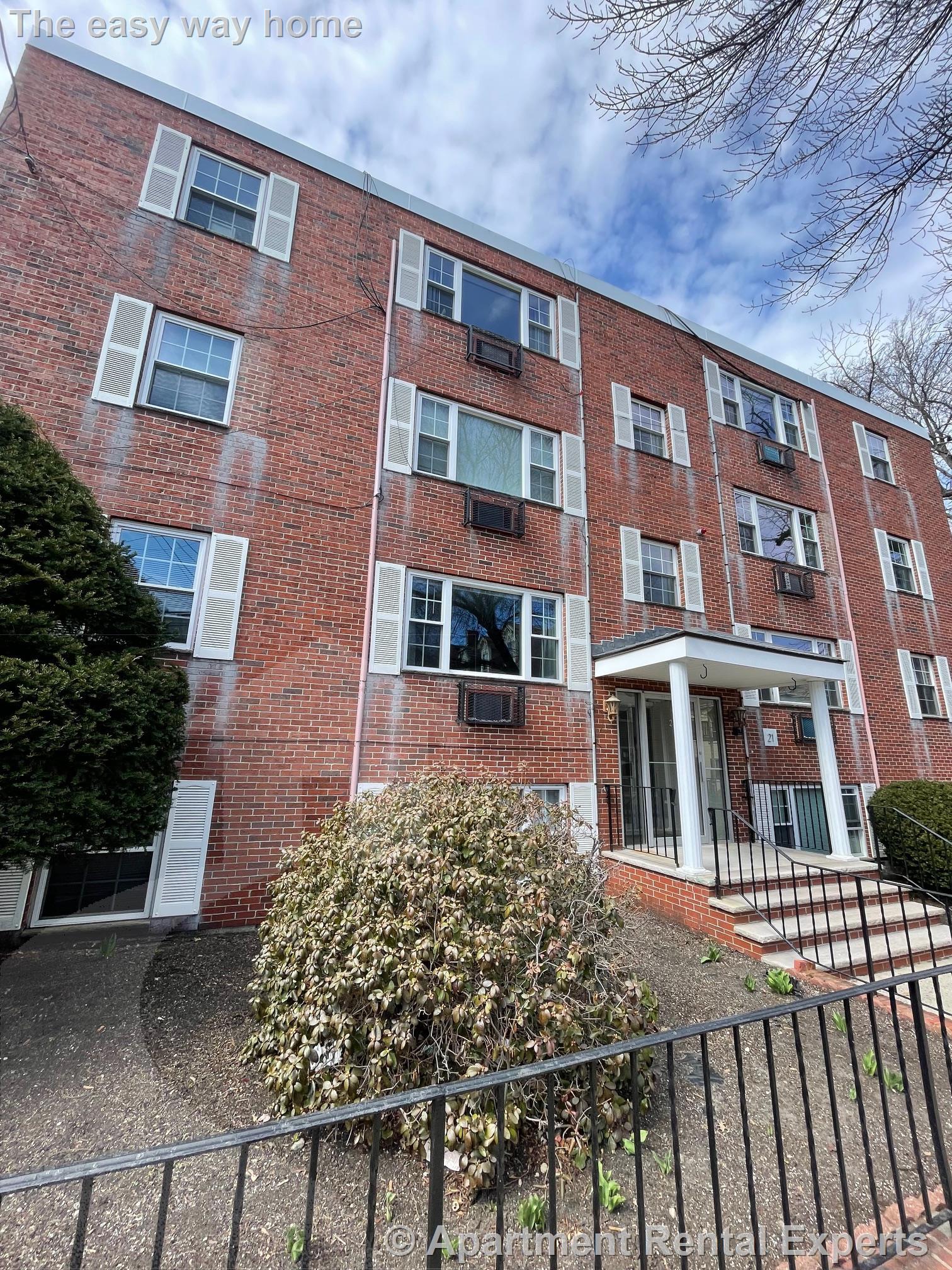 2 bed, 1 bath apartment for rent at 21 Franklin St Unit 6, Sullivan Square