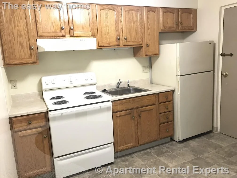 2 bed, 1 bath apartment for rent at 21 Franklin St Unit 8, Sullivan Square — photo 9 of 13