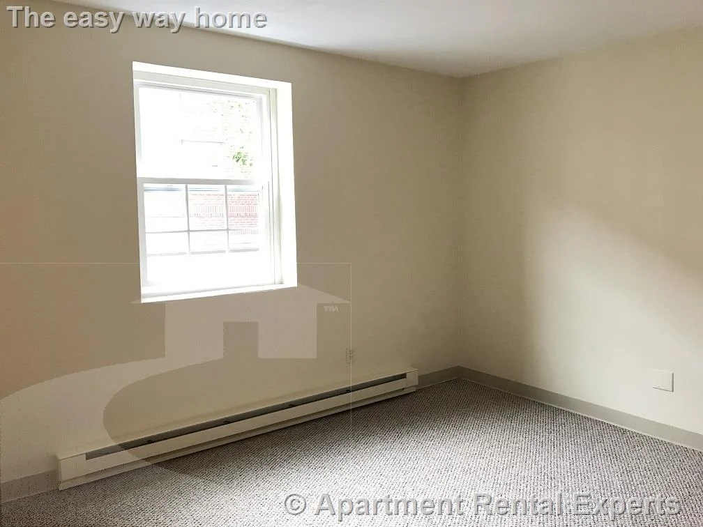 2 bed, 1 bath apartment for rent at 21 Franklin St Unit 8, Sullivan Square — photo 6 of 13