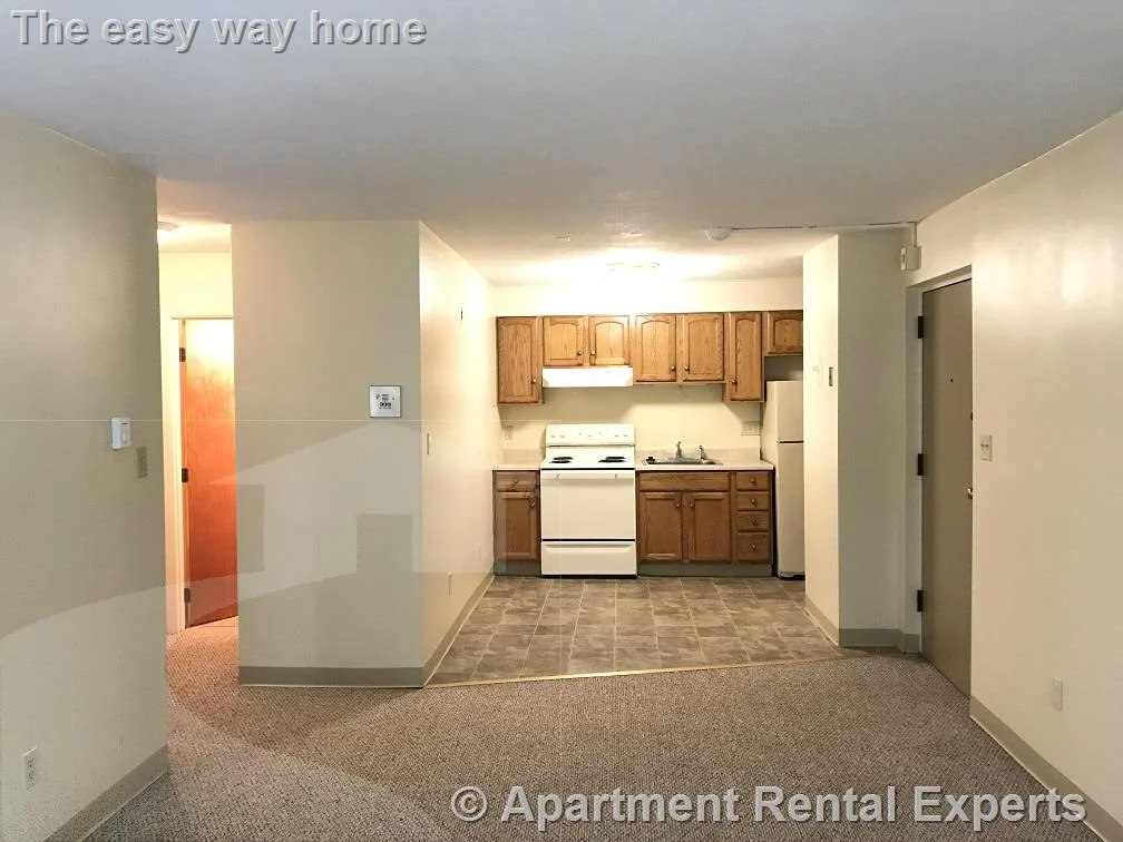 2 bed, 1 bath apartment for rent at 21 Franklin St Unit 8, Sullivan Square — photo 2 of 13