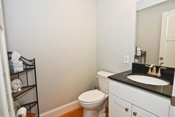 3 bed, 2 bath apartment for rent at 21 Franklin Unit 21, Arlington — photo 5 of 16