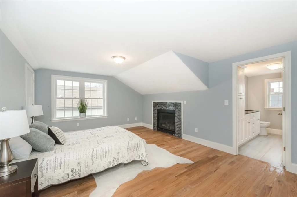 3 bed, 2 bath apartment for rent at 21 Franklin Unit 21, Arlington — photo 9 of 16